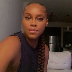 Meet your Posher, Sidney